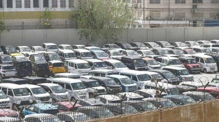 سندھ کابینہ نے الیکٹرک گاڑیوں کی رجسٹریشن اور ٹیکس میں رعایت کا پیکج منظور کرلیا