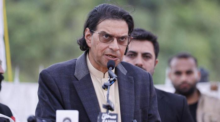 جب تک عمران خان کی رائے نہ آجائے انتظامی یونٹ کے عمل میں شامل نہیں ہونگے، سلمان اکرم