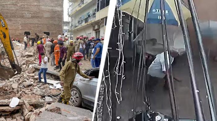 نئی دہلی: ہاسٹل کی  چھت گرنے سے 7 طلبہ ہلاک، متعدد کے ملبے تلے دبے ہونے کا خدشہ