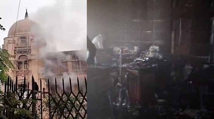 کے ایم سی ہیڈ آفس میں آتشزدگی، میئر کراچی کا دفتر مکمل جل گیا