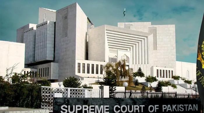 سپریم کورٹ میں خاتون کو وراثتی جائیداد کے کیس میں نصف صدی بعد ریلیف مل گیا