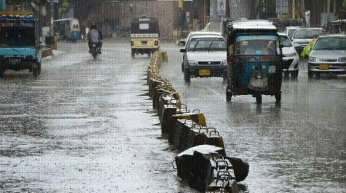 کراچی میں کل سے گرج چمک کے ساتھ بارش کا امکان، ایڈوائزری بھی جاری