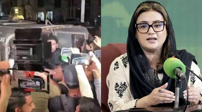 'یہ عزت کے لائق نہیں'، عظمیٰ بخاری نے سہیل آفریدی کے پولیس وین میں بیٹھنے کو ڈرامہ قرار دیدیا