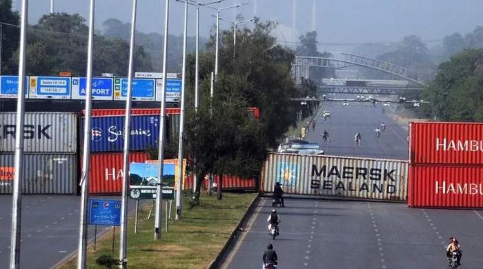 اسلام آباد میں پی ٹی آئی کے لانگ مارچ کے پیش نظر ریڈ زون، توسیع شدہ ریڈ زون سیل کرنے کا فیصلہ