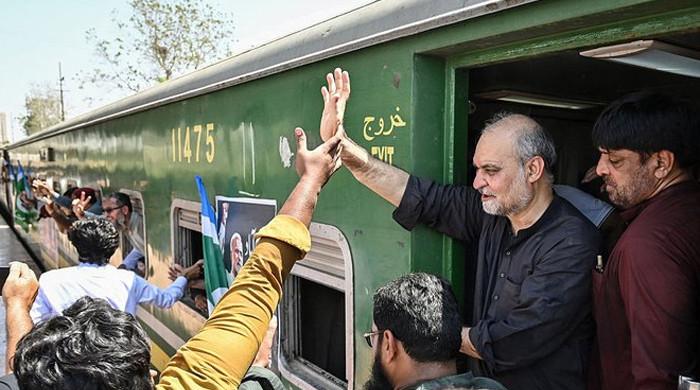 جماعت اسلامی کا سُپر ٹرین لانگ مارچ ملتان پہنچ گیا