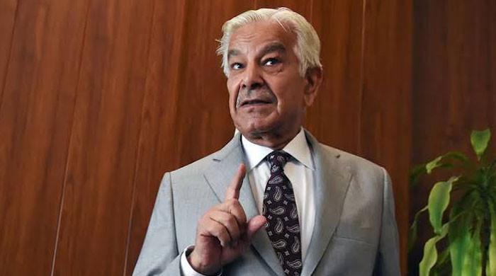 اس بار فیصلہ کن معرکہ ہوگا اورپی ٹی آئی پھر کبھی اسلام آباد کا رخ نہیں کرے گی: خواجہ آصف