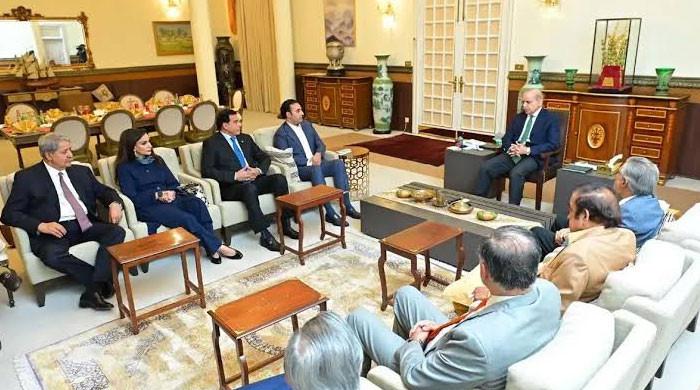 ن لیگ اور پی پی میں قانون سازی پر ڈیڈلاک ختم، آئی ایم ایف شرائط پر مبنی بلوں سمیت 30بلوں کی منظوری پر اتفاق