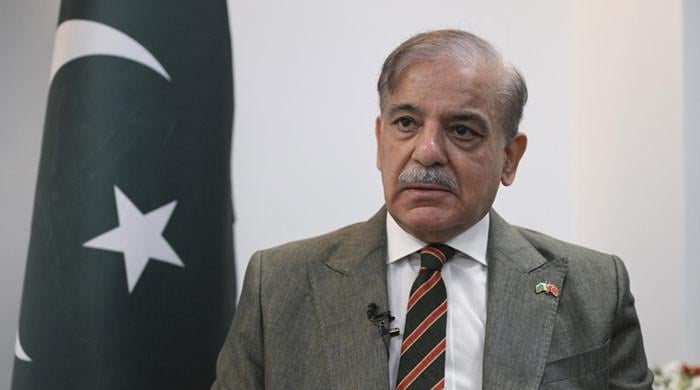 کے پی حکومت دہشتگردوں کیخلاف ایک لفظ نہیں بولتی، پانی سر سے اوپر جا چکا، اب یہ فیصلے کا وقت ہے: وزیراعظم
