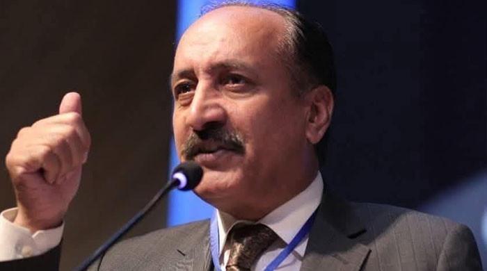 جوڈیشل کمیشن نے احسن بھون کی ڈگری کے اصلی ہونے کی تصدیق کردی: ذرائع