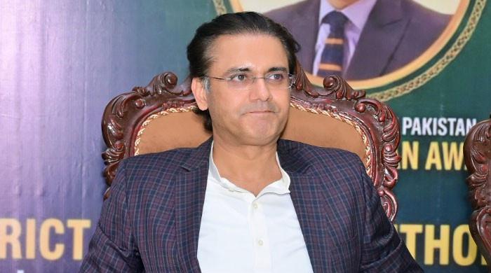 پاکستان کی آدھی آبادی تقریباً خواتین کی ہے، ہمیں انہیں آگے بڑھنے کا حق دینا ہوگا: اٹارنی جنرل