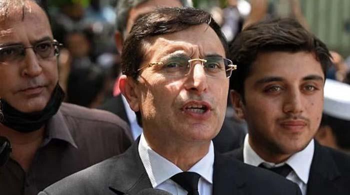 دہشتگردی کا بہانہ بناکر گورنر راج لگایا گیا، ہم دہشتگردی کیخلاف ریاست کیساتھ ہیں: بیرسٹر گوہر