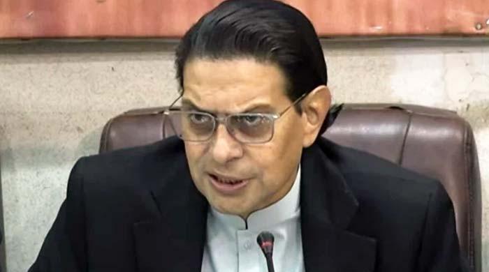  پی ٹی آئی نے آئندہ 10 روز میں اے پی سی بلانے کا اعلان کردیا