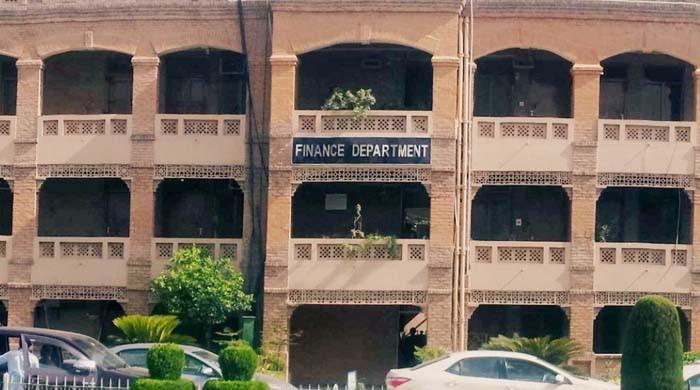 خیبر پختونخوا میں سرکاری فنڈز کے اجراء کے طریقہ کار کو مزید سخت بنانے کا فیصلہ