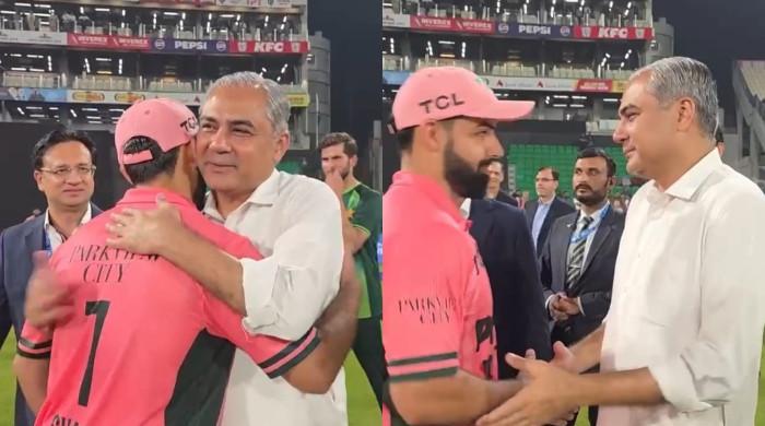  پاکستان کی انگلینڈ کیخلاف غیر معمولی کامیابی، محسن نقوی ہیروز سے ملنے گراؤنڈ پہنچ گئے