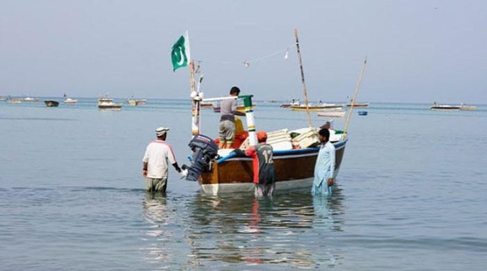 بھارتی سکیورٹی فورس نے سرکریک سے 4 پاکستانی ماہی گیروں کو گرفتارکرلیا