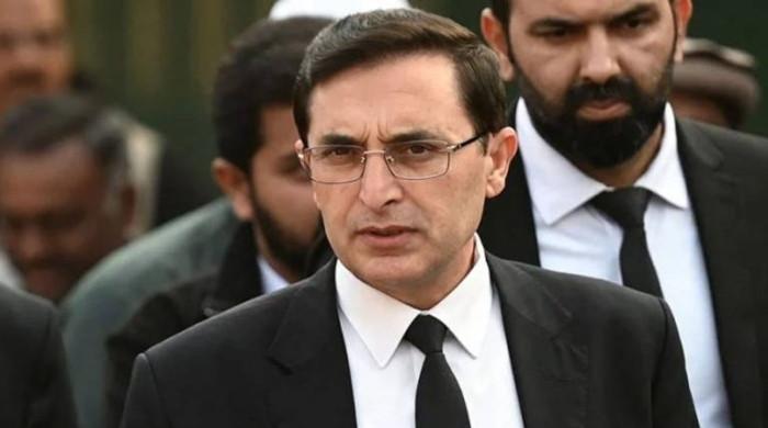 سیاسی مسائل کے حل کیلئے حکومت سے جلد اور تعمیری مذاکرات ہونے چاہئیں: بیرسٹر گوہر